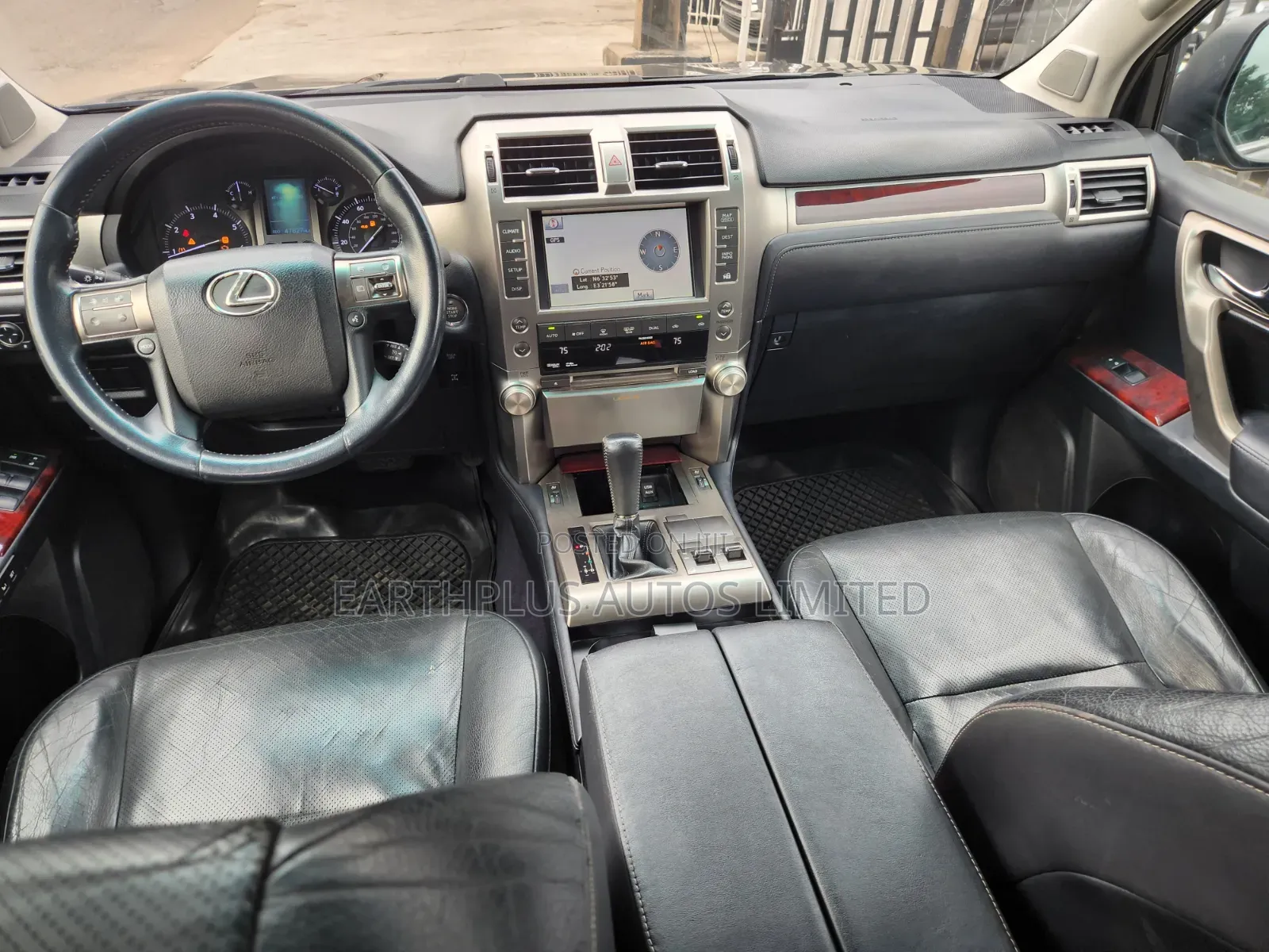 Lexus GX 2011 Black