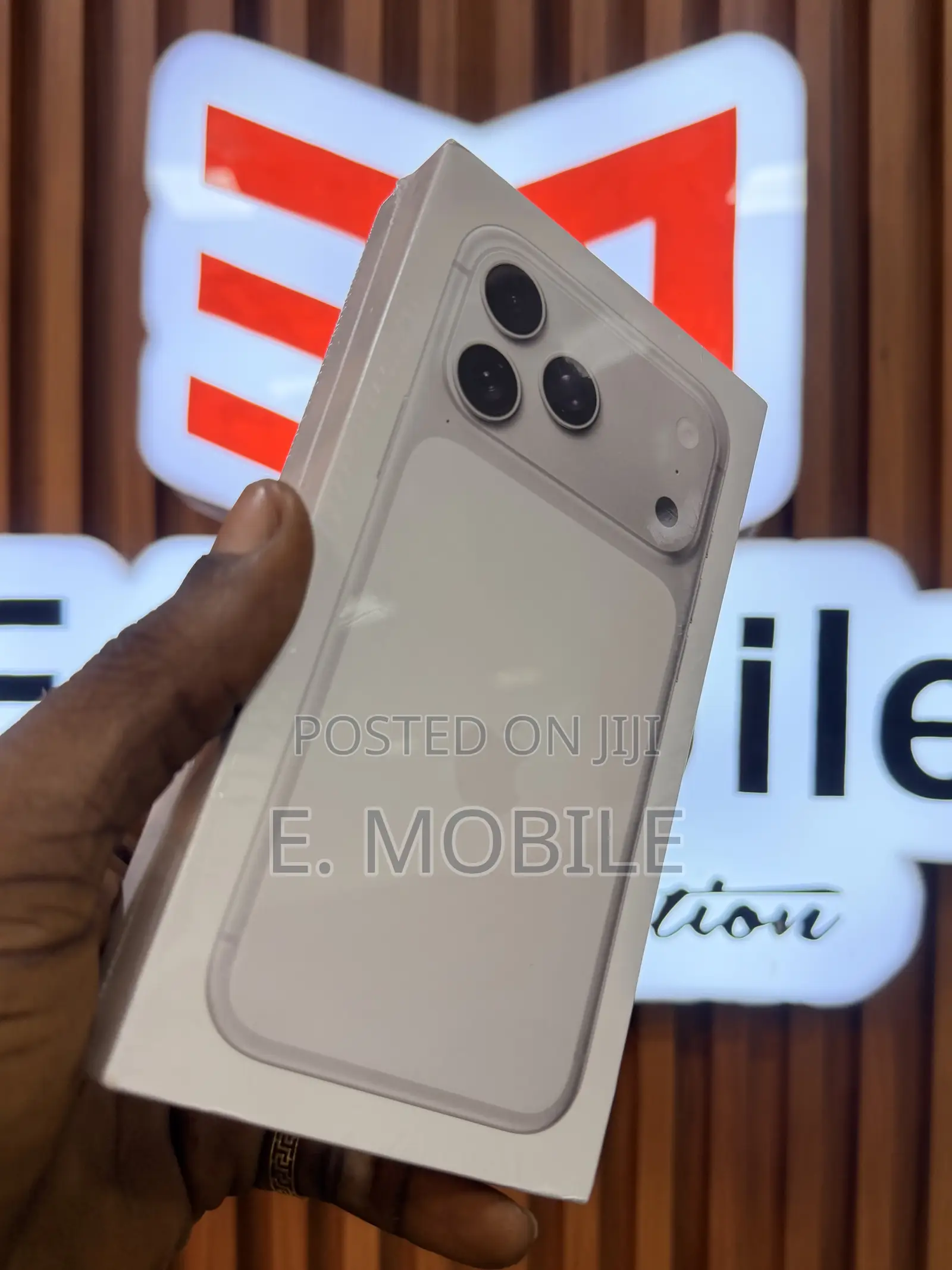 New Apple iPhone 17 Pro Max 256 GB Silver