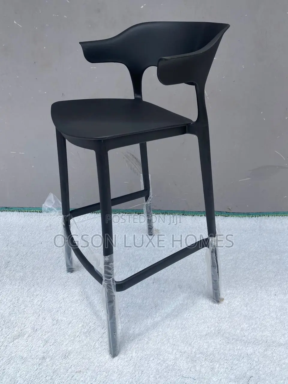 Strong Imported Plastic Barstool
