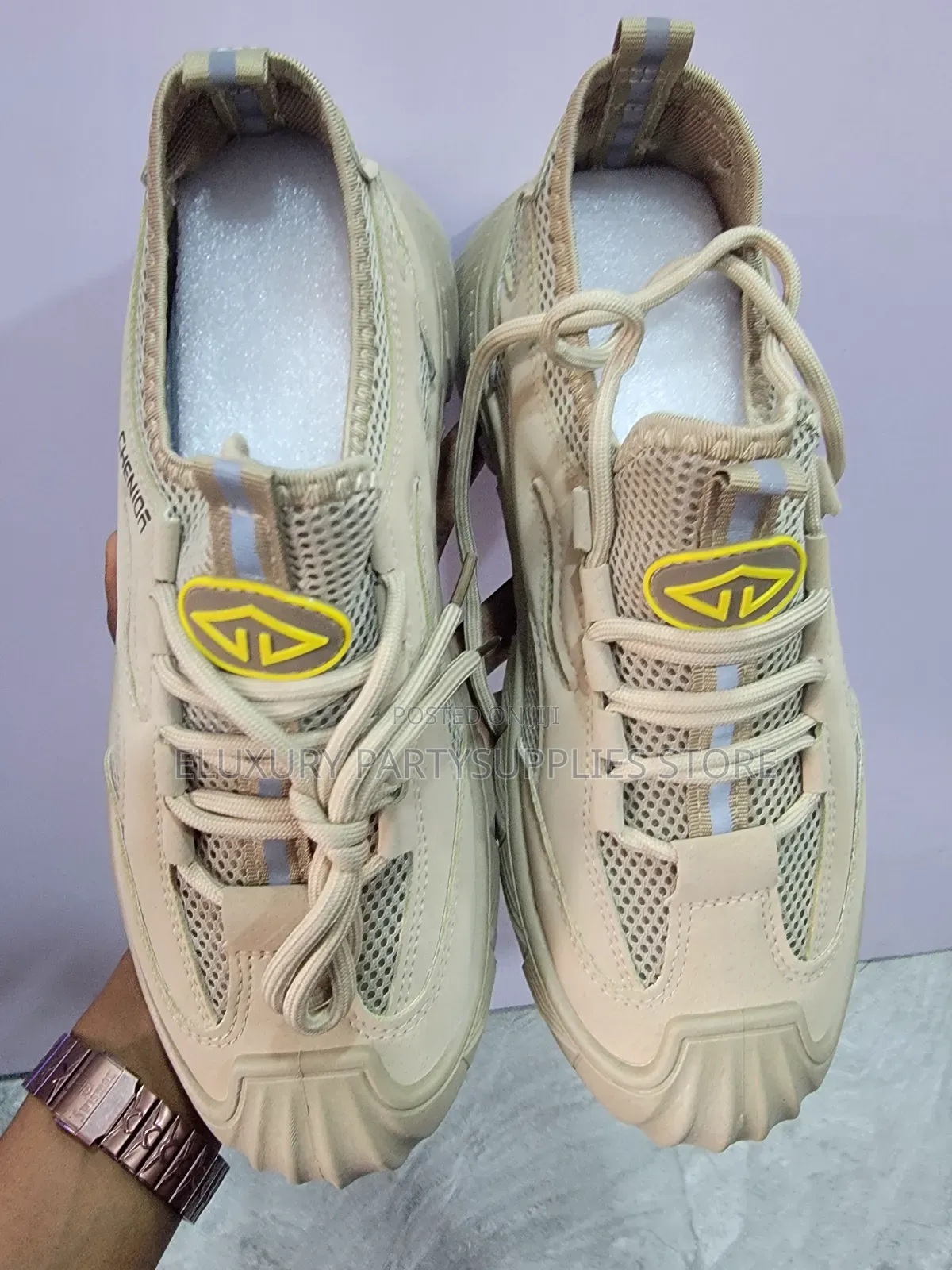 Unisex Sneakers