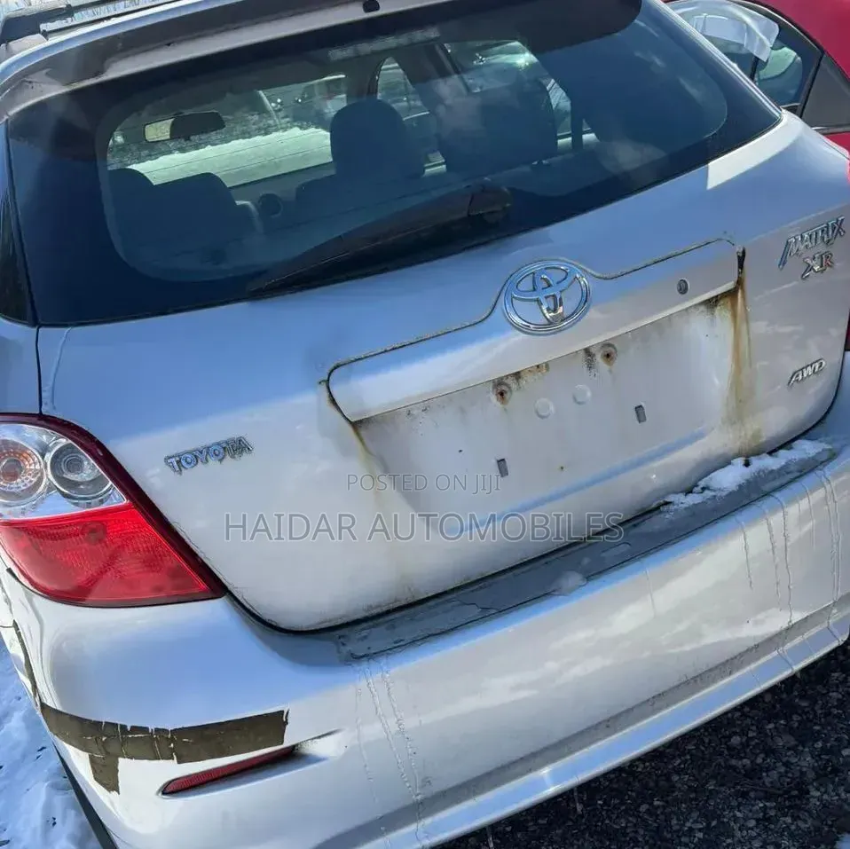 Toyota Matrix 2010 Silver