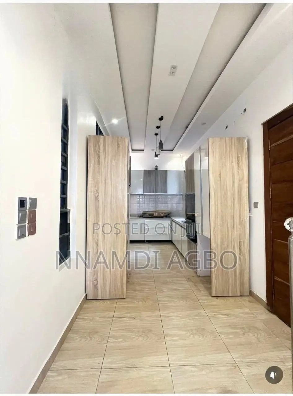 3bdrm Duplex in Lafiaji for rent