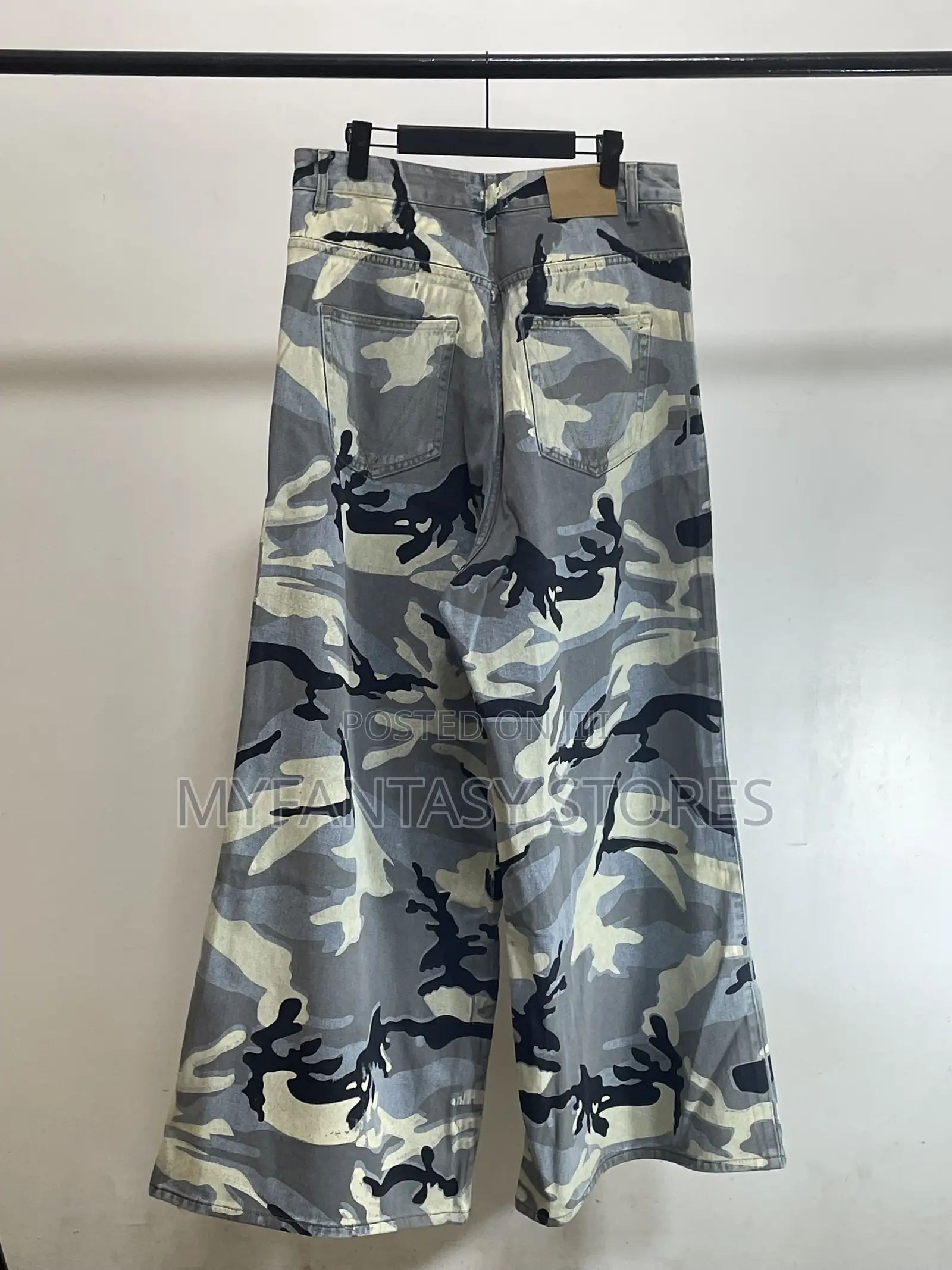 Vetements Camouflage Baggy Denim Jean