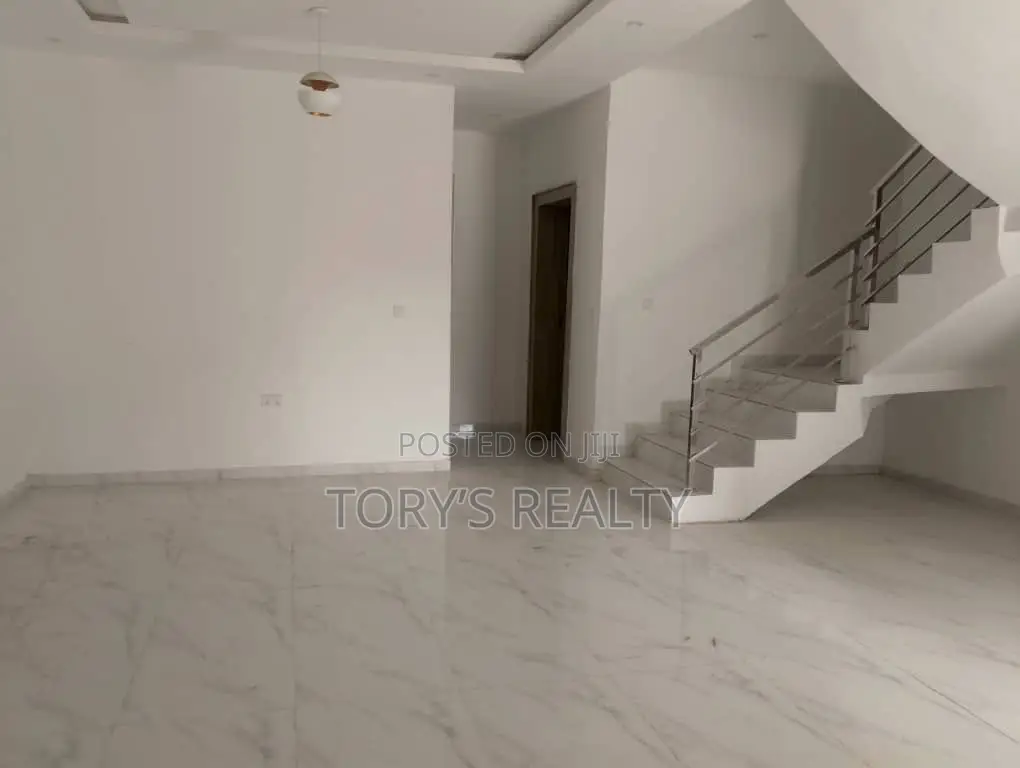 4bdrm Duplex in Abraham Adesanya Estate for rent