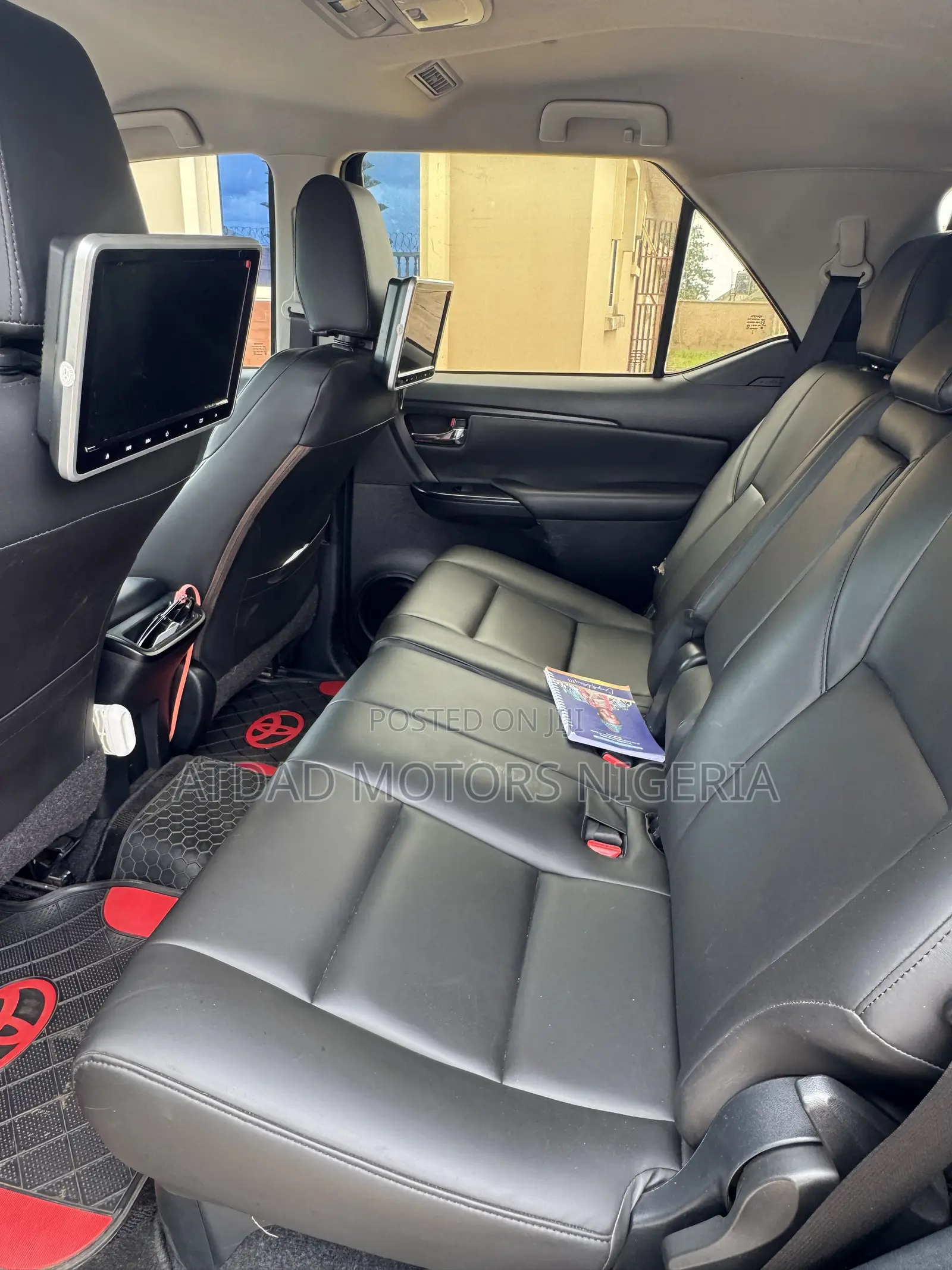 Toyota Fortuner 2.4 D AWD 2023 Black