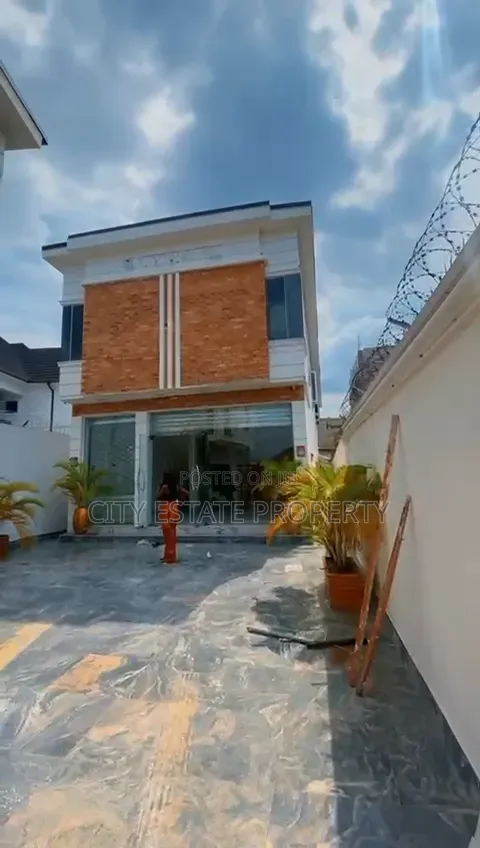 4bdrm Duplex in Royal, Rukpokwu for sale