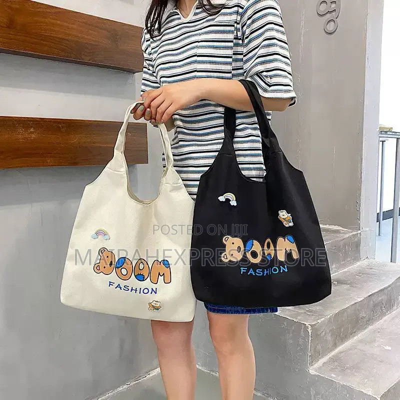 Boom Fashion Large Capacity Thick Zipless Tote Bag