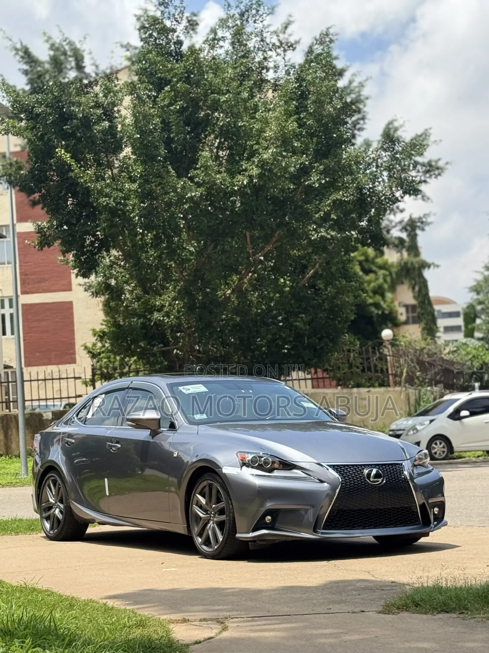 Lexus IS 300h 4WD 2016 Gray