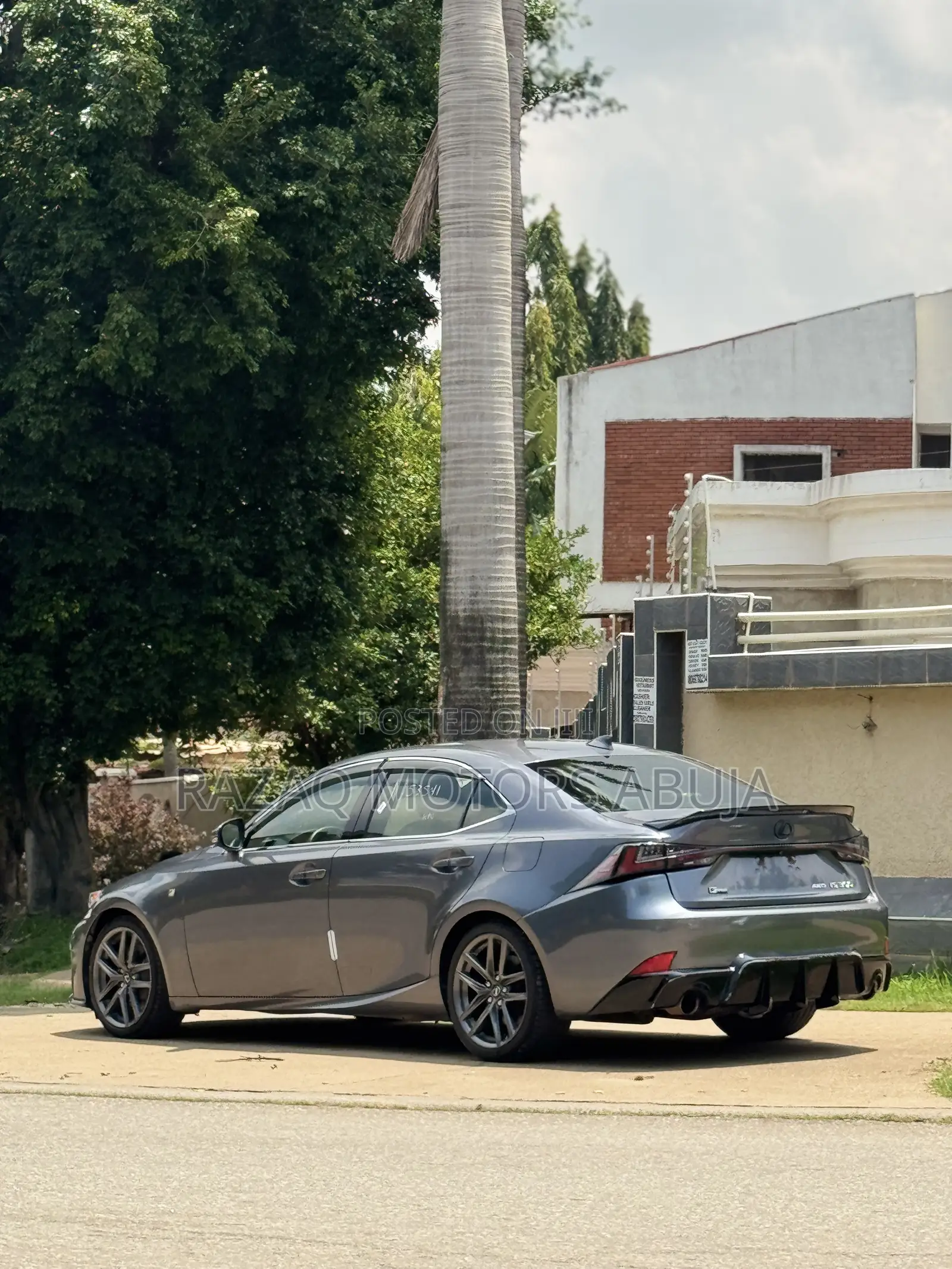 Lexus IS 300h 4WD 2016 Gray