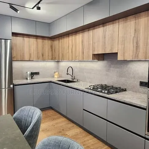 Wood Kitchen Cabinets With Marble Top