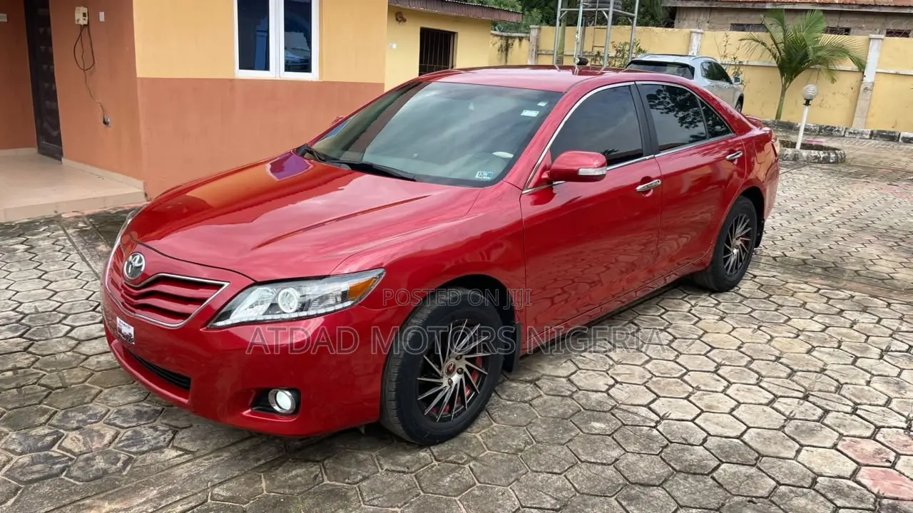 Toyota Camry 2011 Red