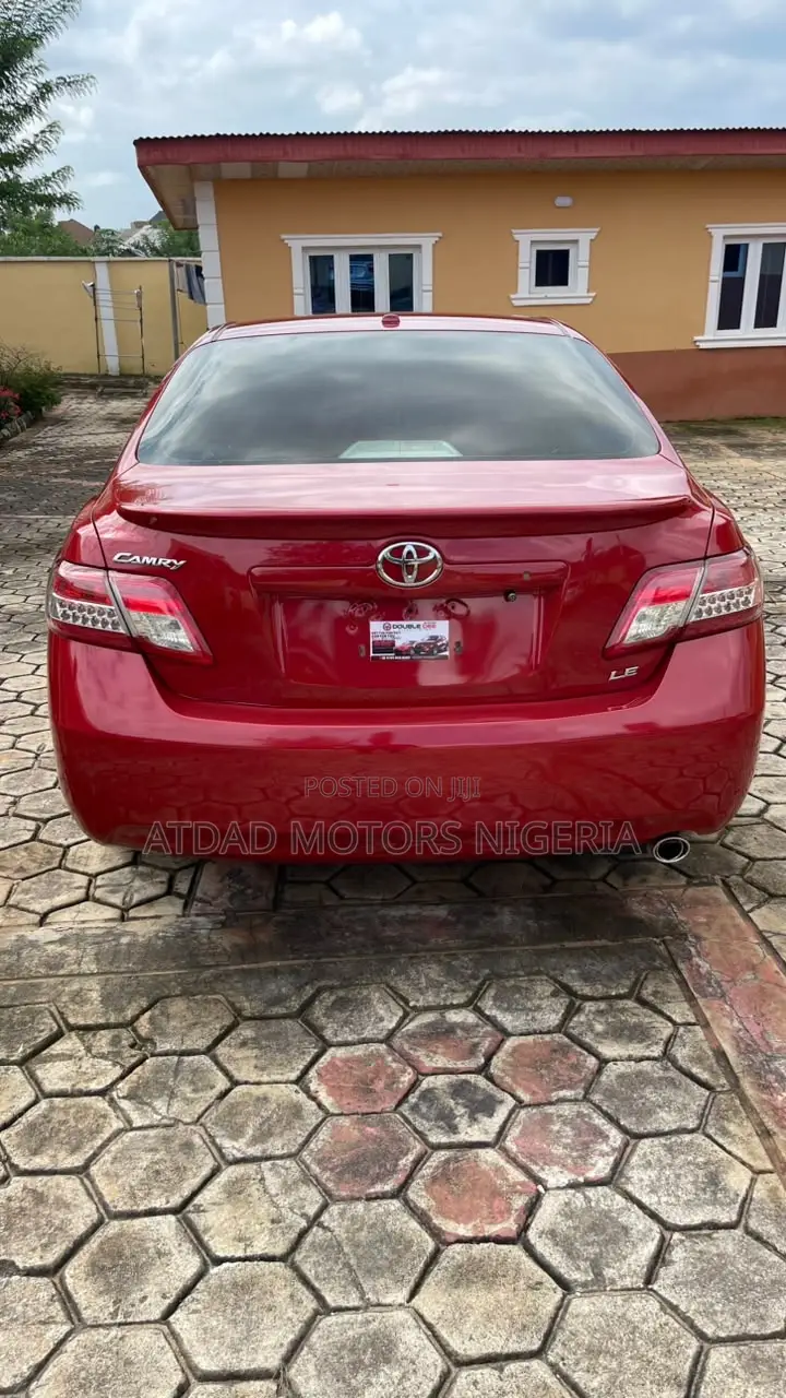 Toyota Camry 2011 Red