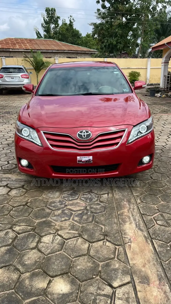 Toyota Camry 2011 Red