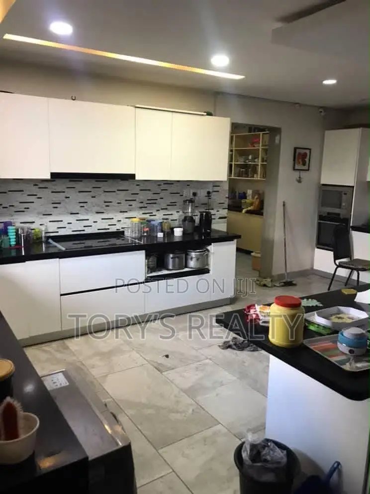 5bdrm Duplex in Ikate for rent