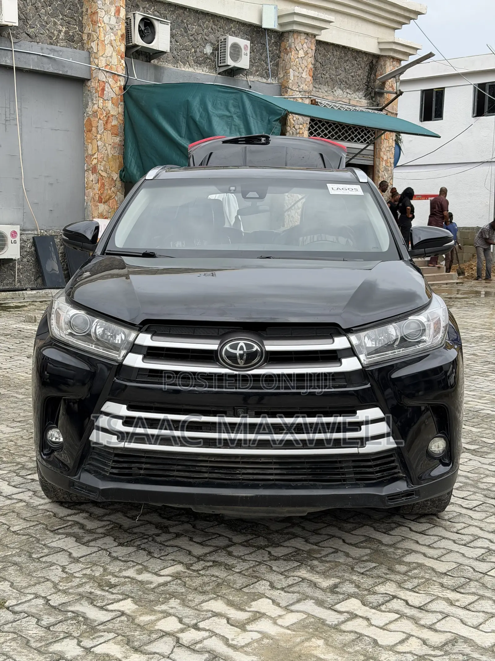 Toyota Highlander XLE 4x4 V6 (3.5L 6cyl 8A) 2018 Black