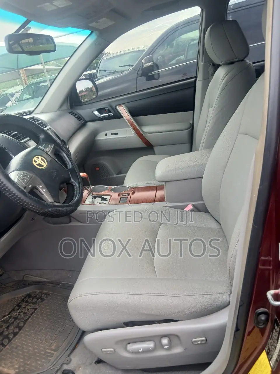 Toyota Highlander Limited 2011 Red