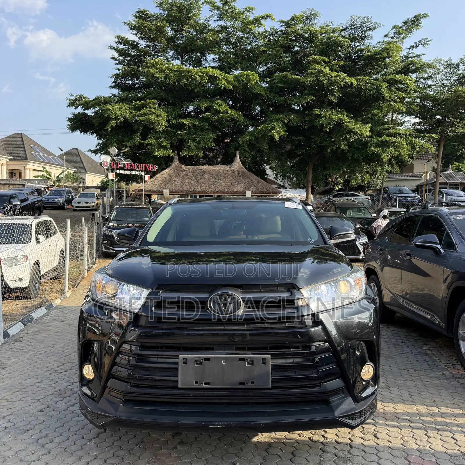 Toyota Highlander XLE 4x4 V6 (3.5L 6cyl 8A) 2018 Black