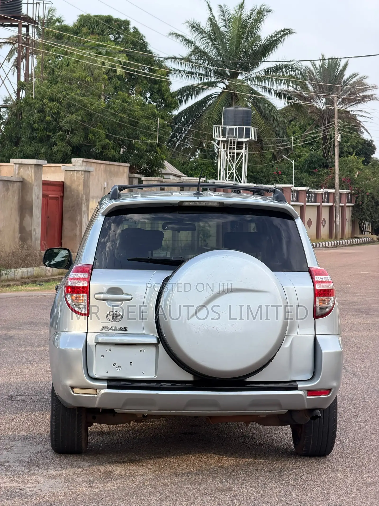 Toyota RAV4 2011 Silver