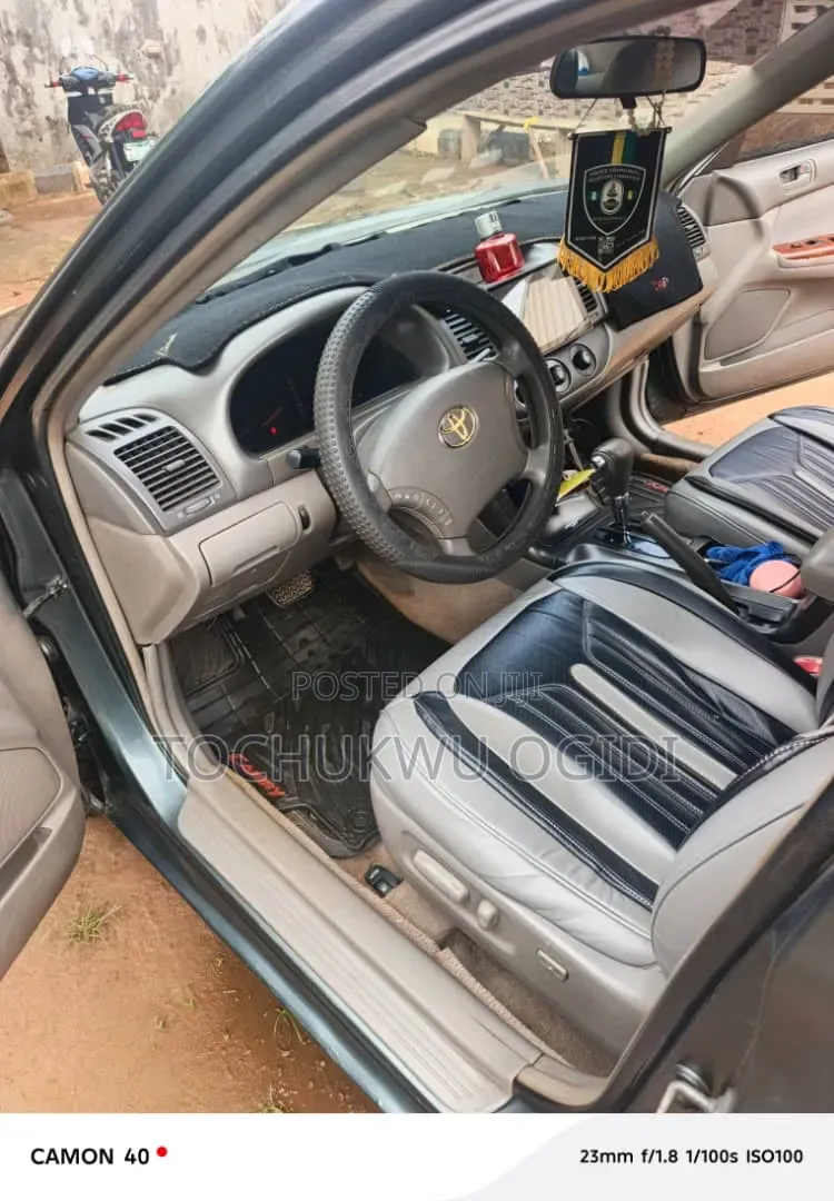 Toyota Camry 2005 Beige