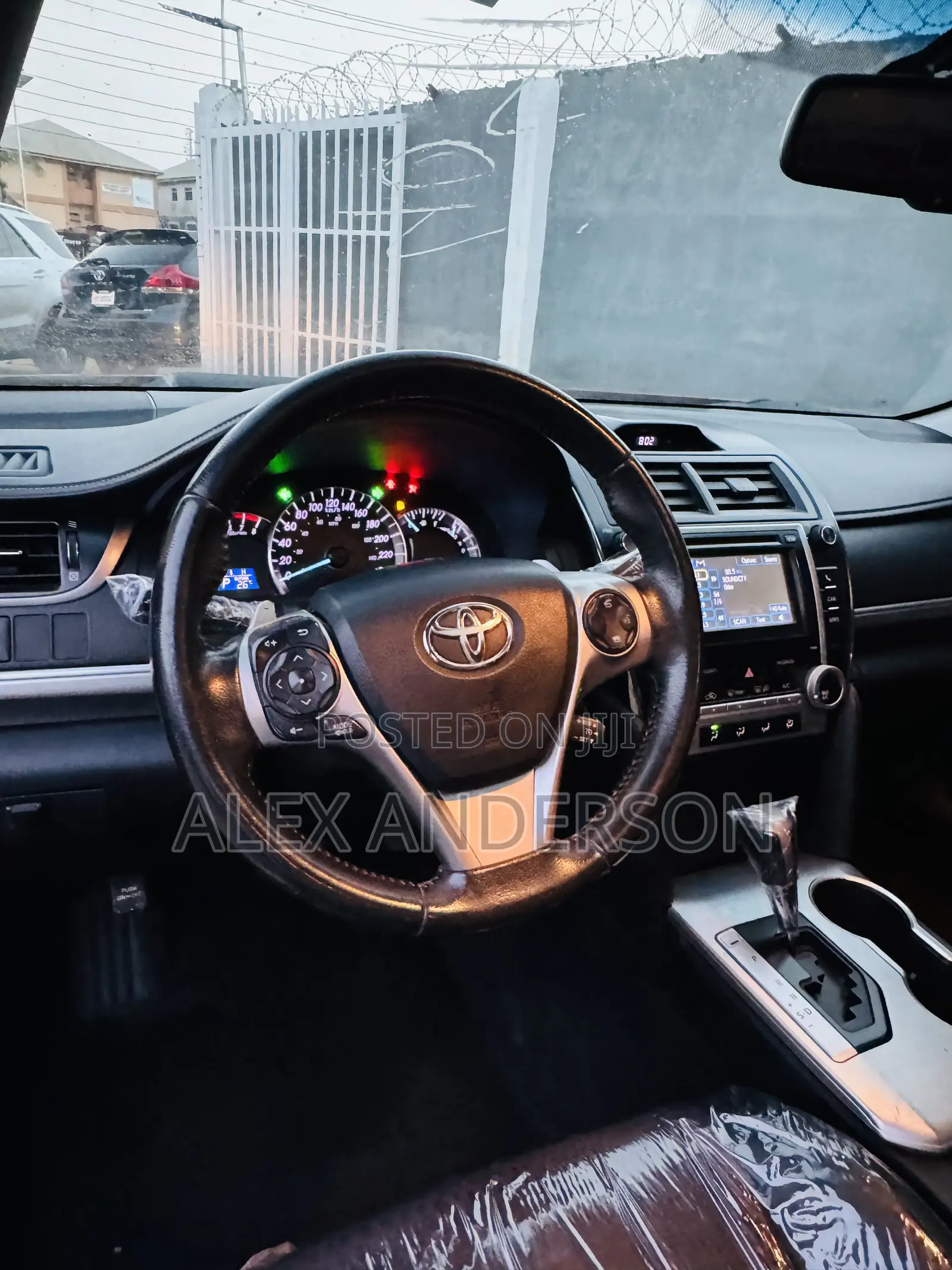 Toyota Camry SE V6 4dr Sedan (3.5L 6cyl 6A) 2012 Red