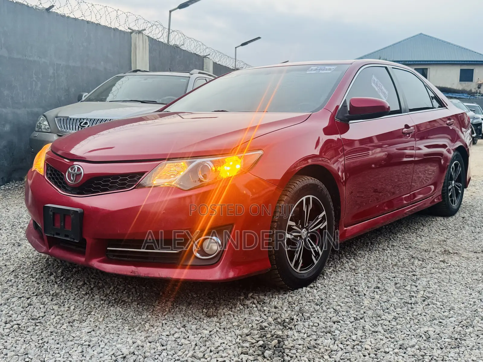 Toyota Camry SE V6 4dr Sedan (3.5L 6cyl 6A) 2012 Red