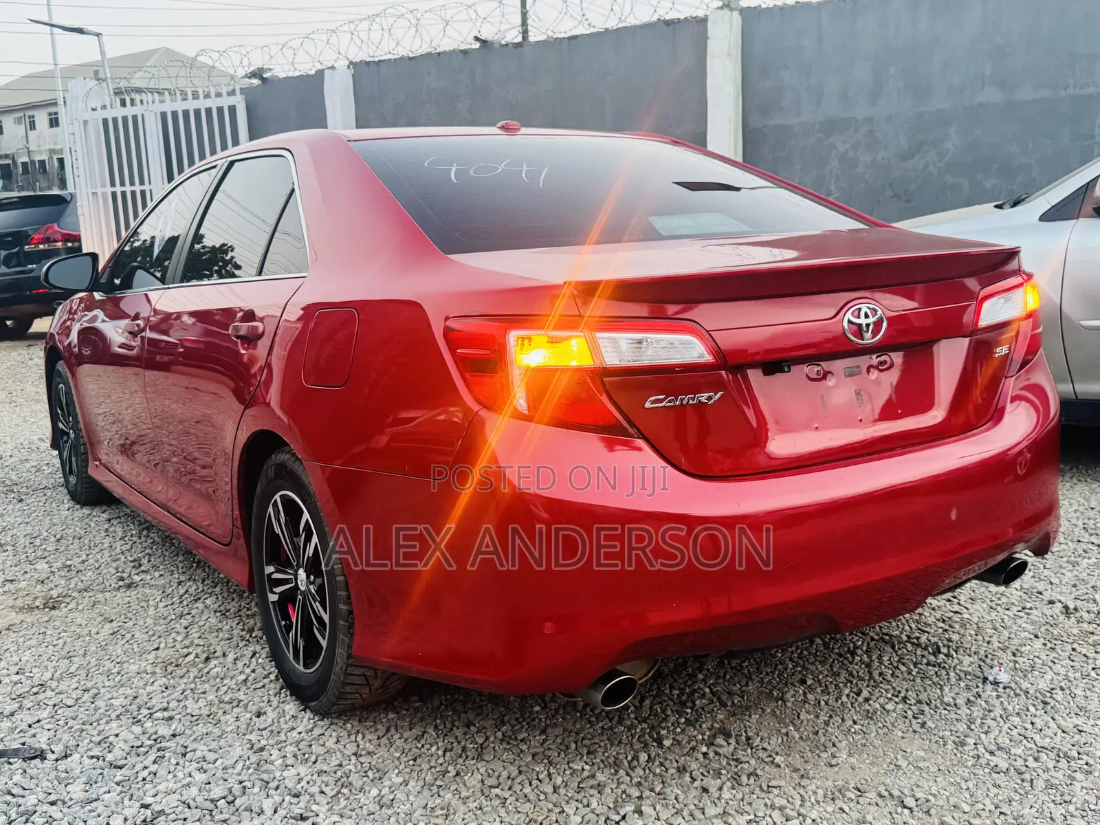 Toyota Camry SE V6 4dr Sedan (3.5L 6cyl 6A) 2012 Red