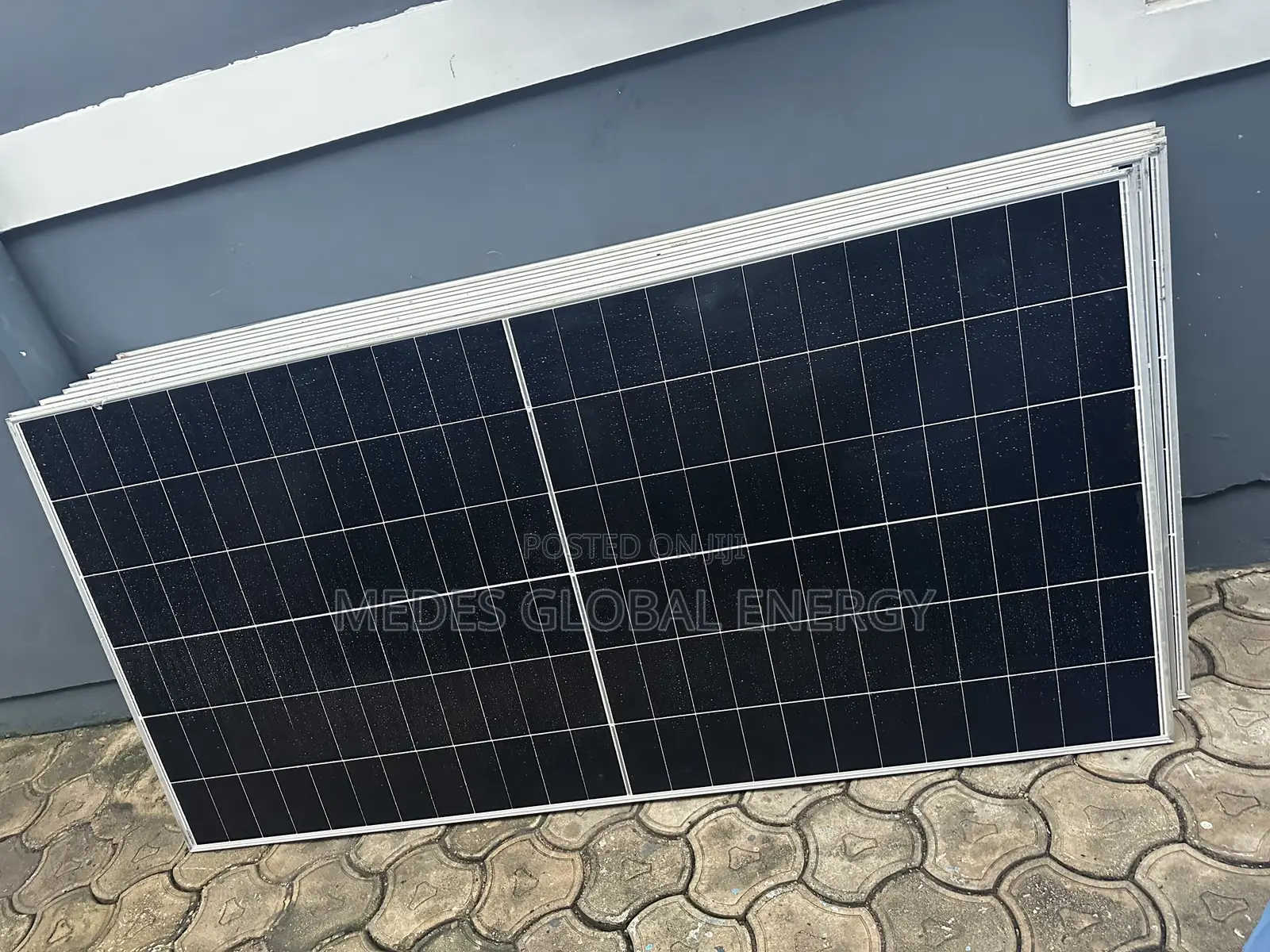 670 Watts Jinko Solar Panel