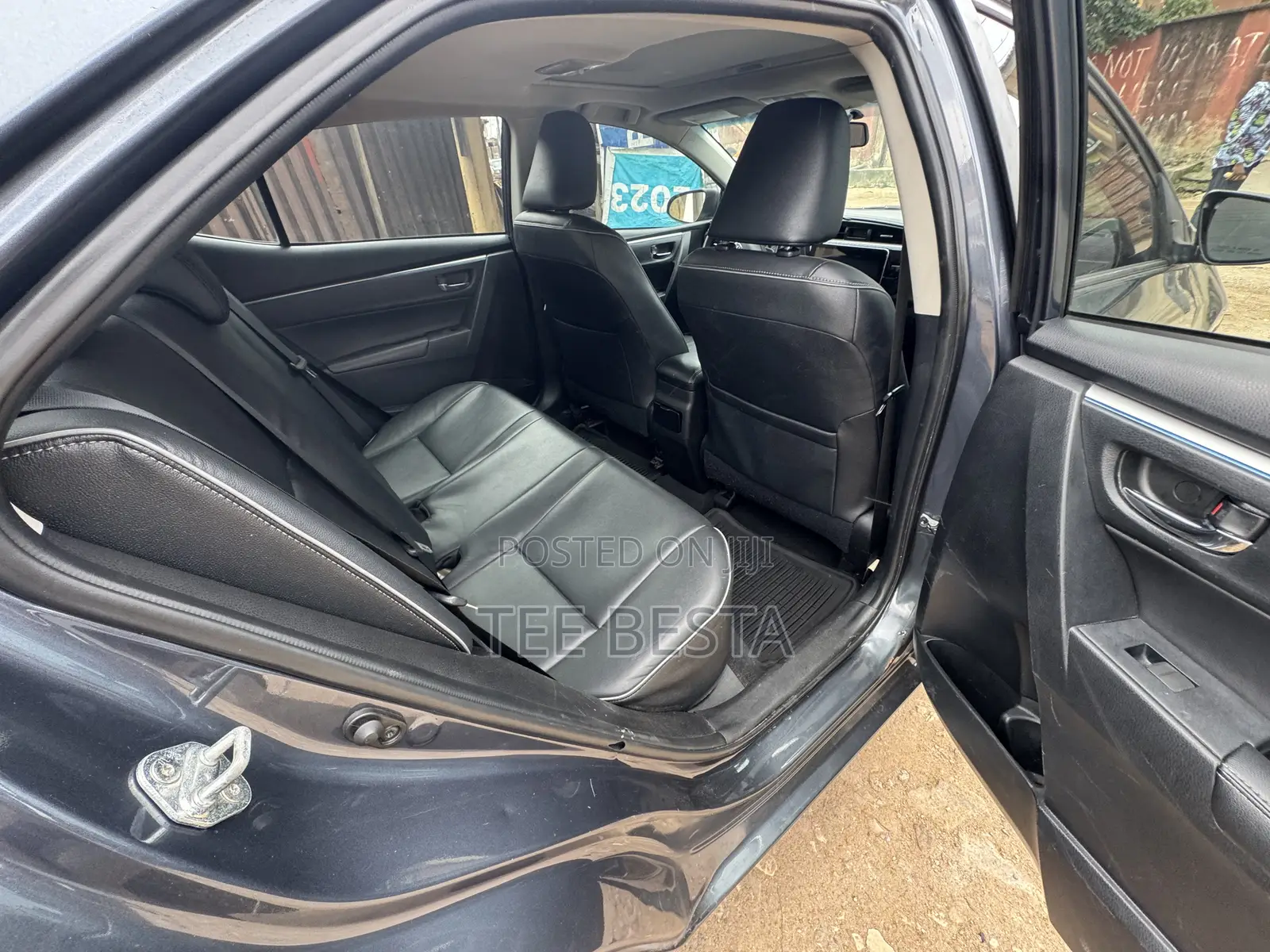 Toyota Corolla L 4dr Sedan (1.8L 4cyl 4A) 2014 Gray