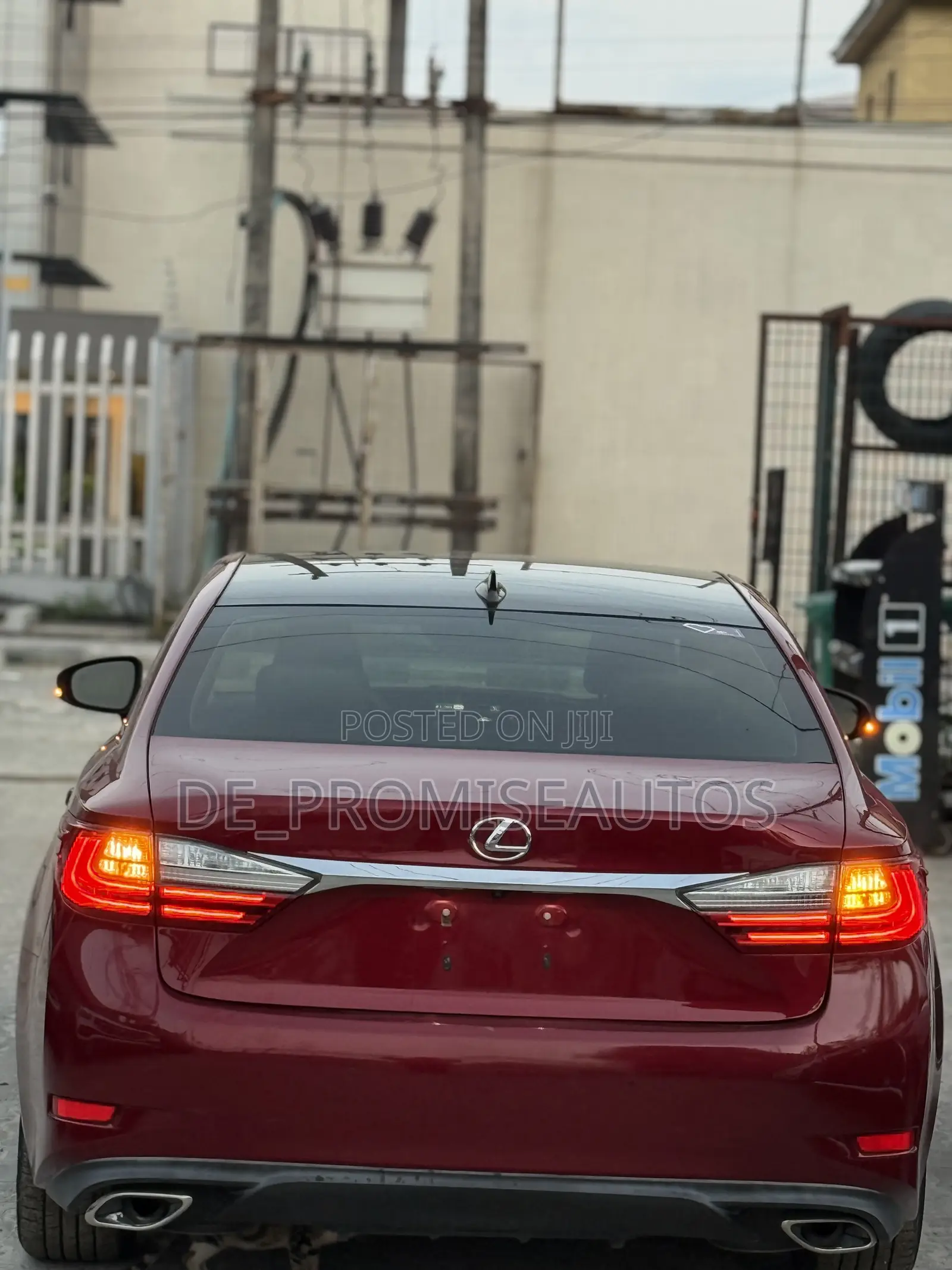 Lexus ES 2016 Red
