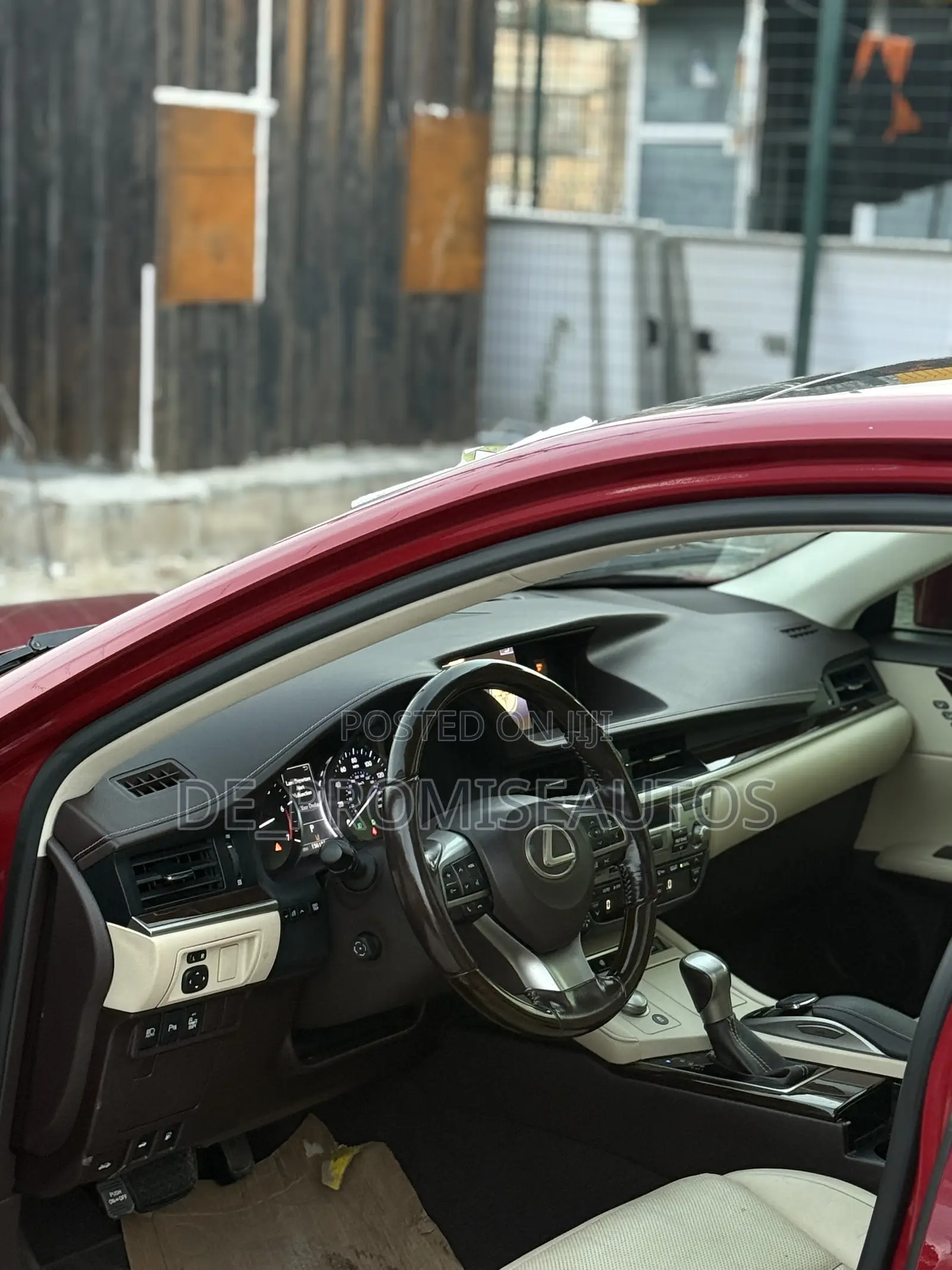 Lexus ES 2016 Red