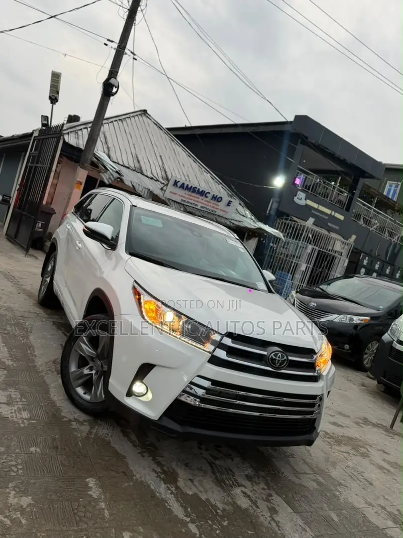 Toyota Highlander Limited 2019 White