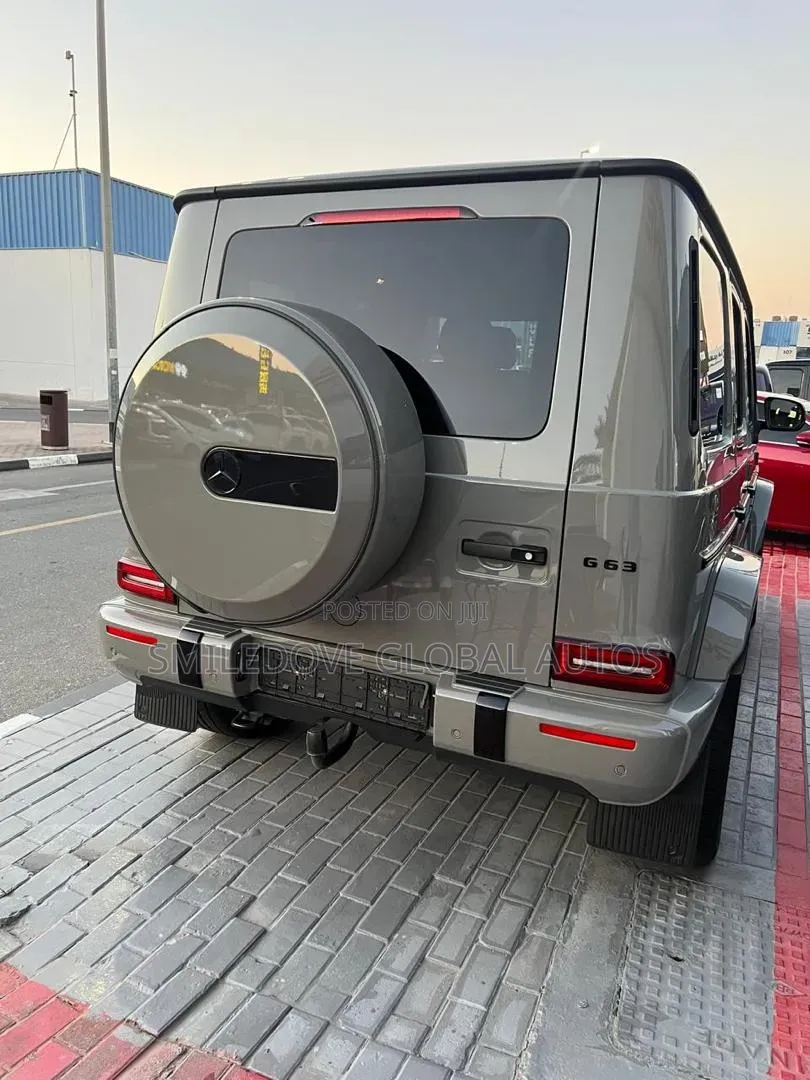 New Mercedes-Benz G-Class 2024 Silver