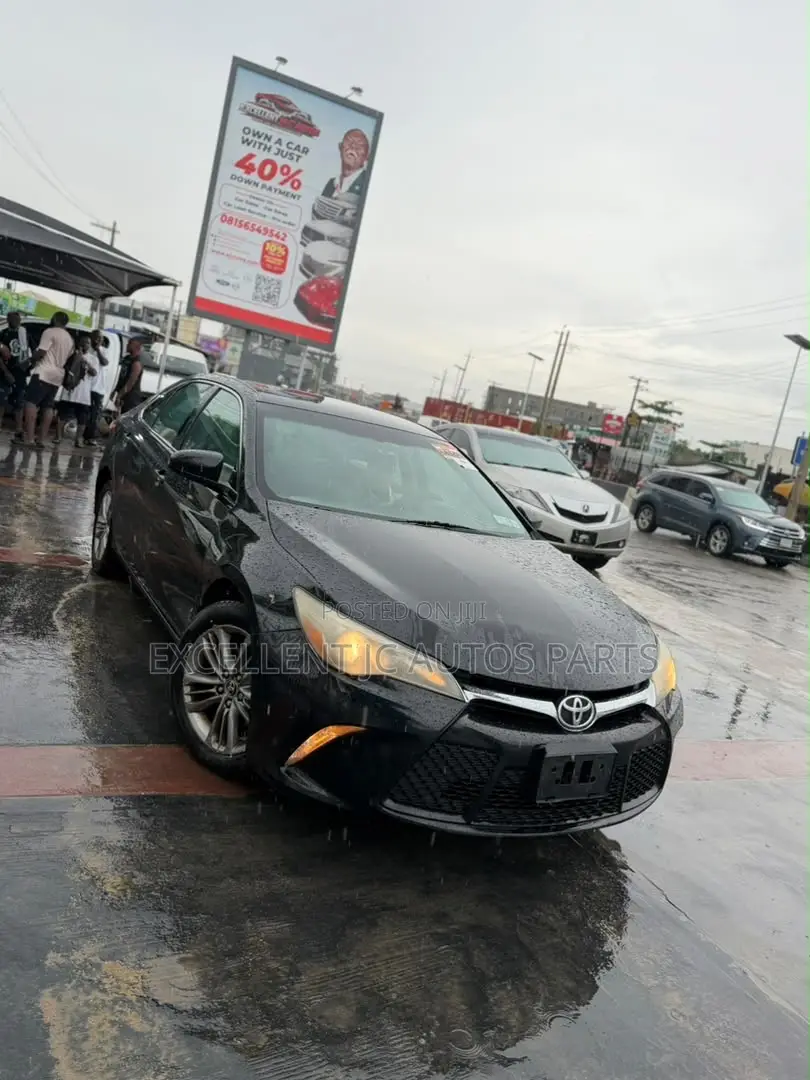 Toyota Camry SE 4dr Sedan (2.5L 4cyl 6A) 2016 Black
