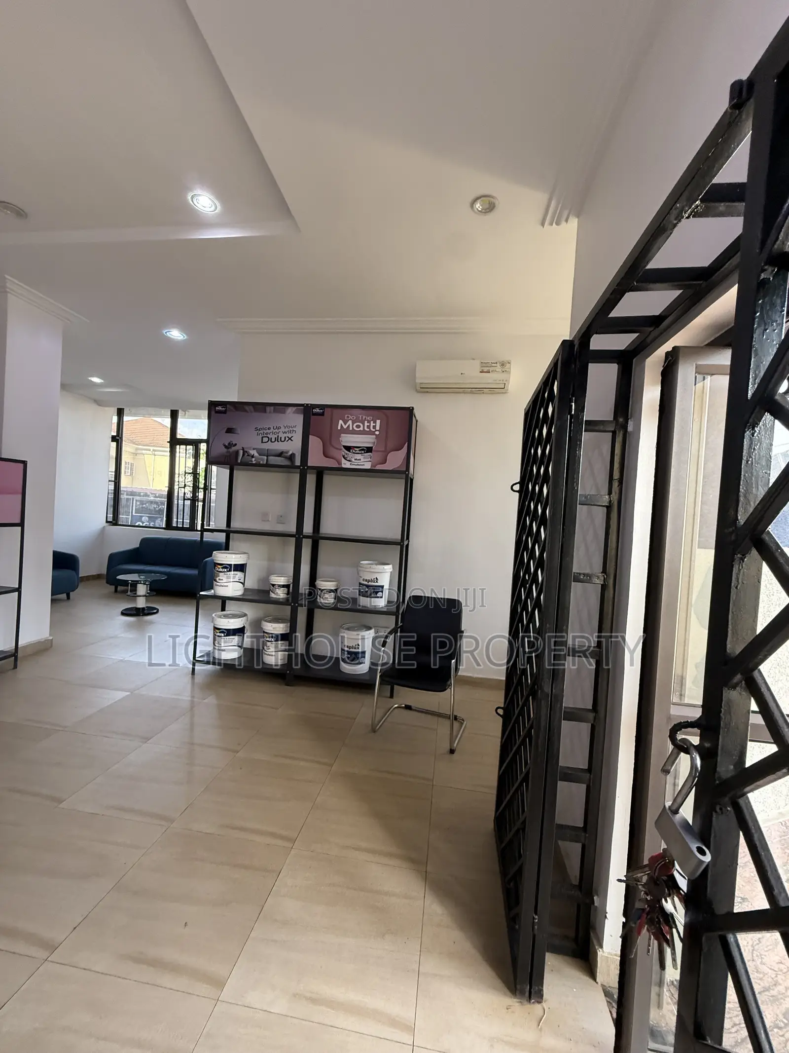 165 SQM Ground Floor Space With Easy Accessible Tarred Roads