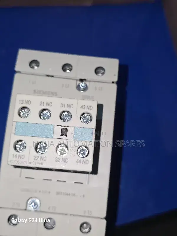3rt1044-1bb44 | Siemens Power Contactor, AC-3 65A, 30 kW 24VDC,2NO NC