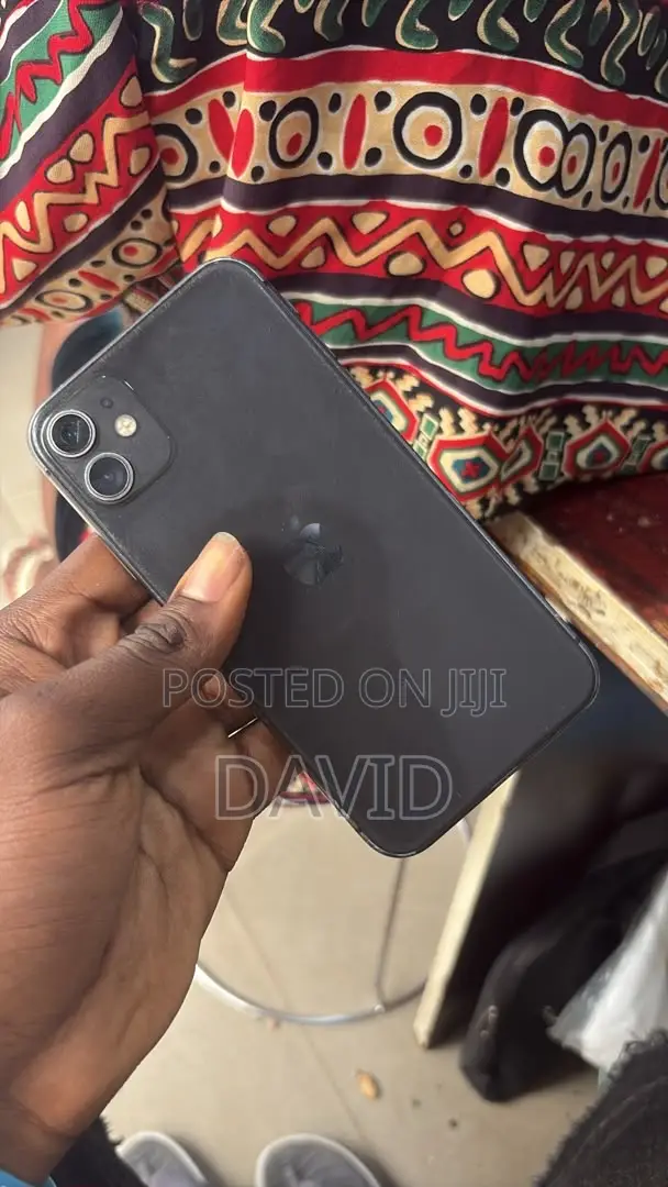 Apple iPhone 11 64 GB Black