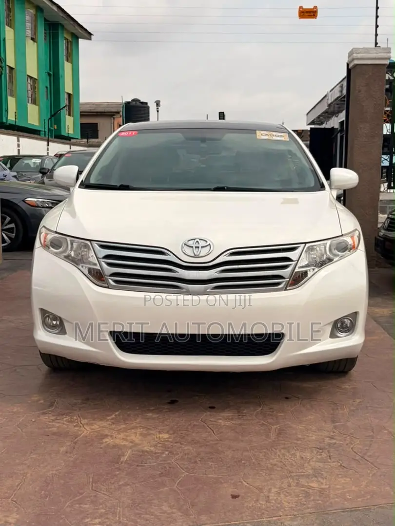 Toyota Venza 2010 White