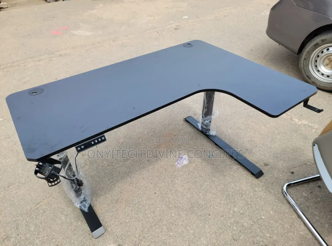 L Shape Gaming Adjustable Table