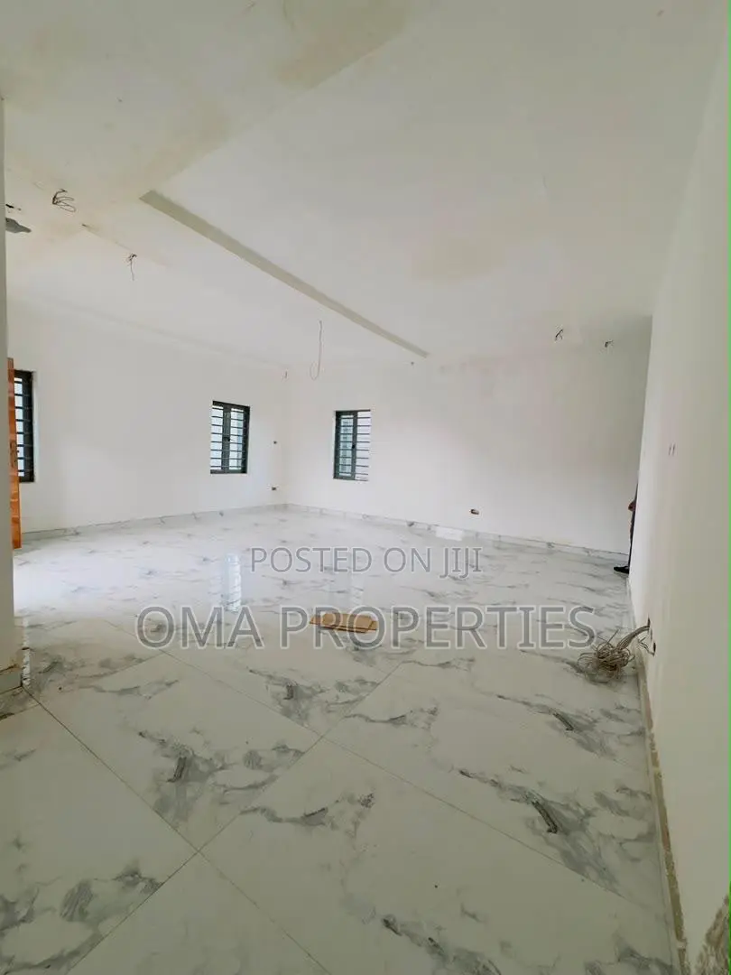 Furnished 6bdrm House in Magodo for sale