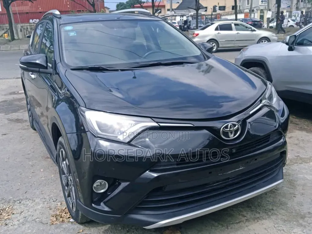 Toyota RAV4 2017 Black
