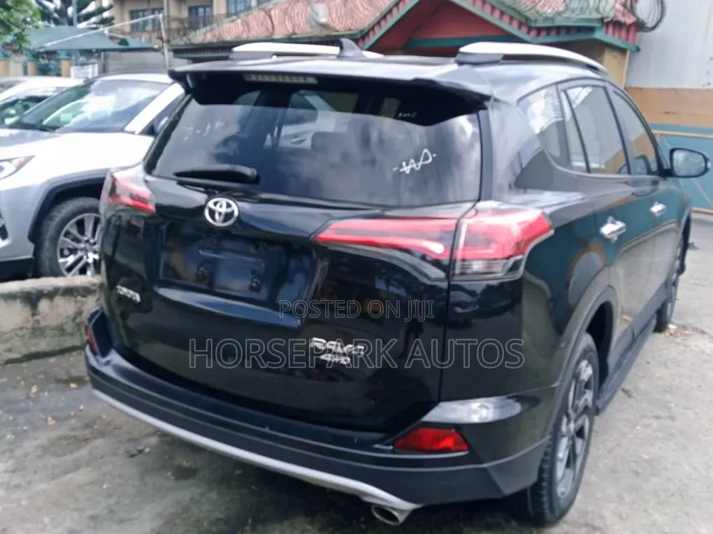 Toyota RAV4 2017 Black