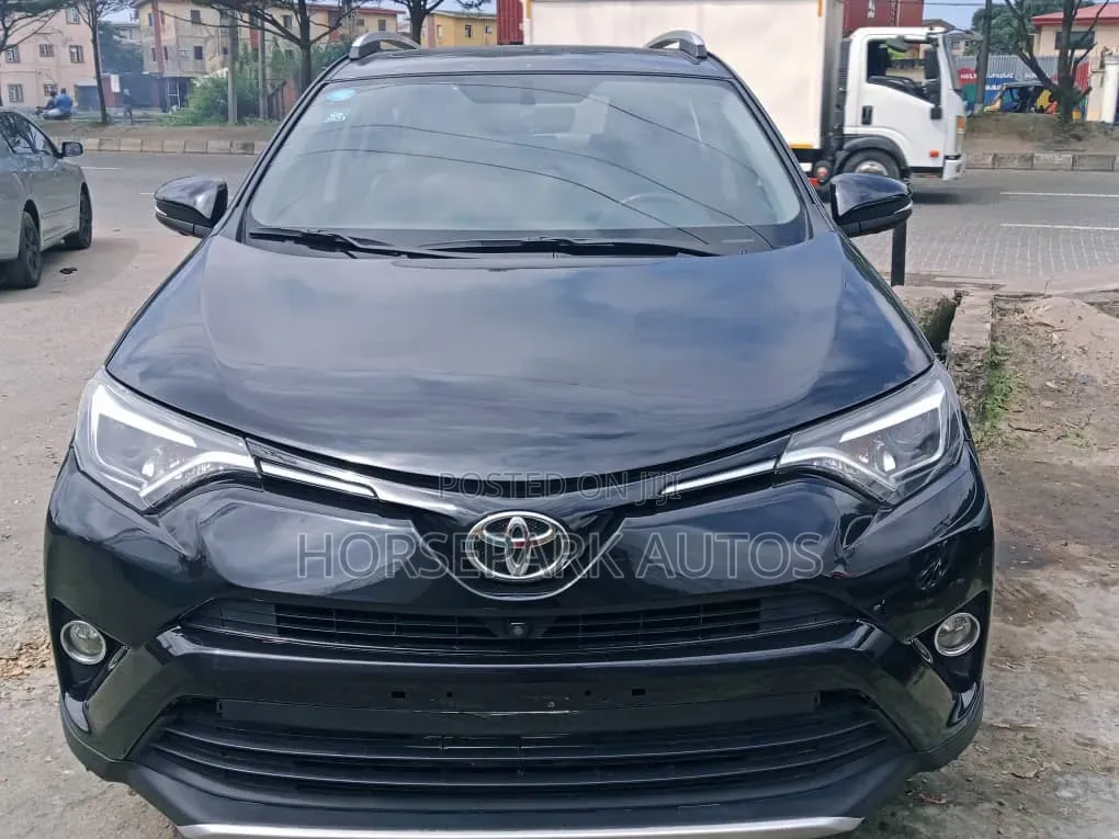 Toyota RAV4 2017 Black