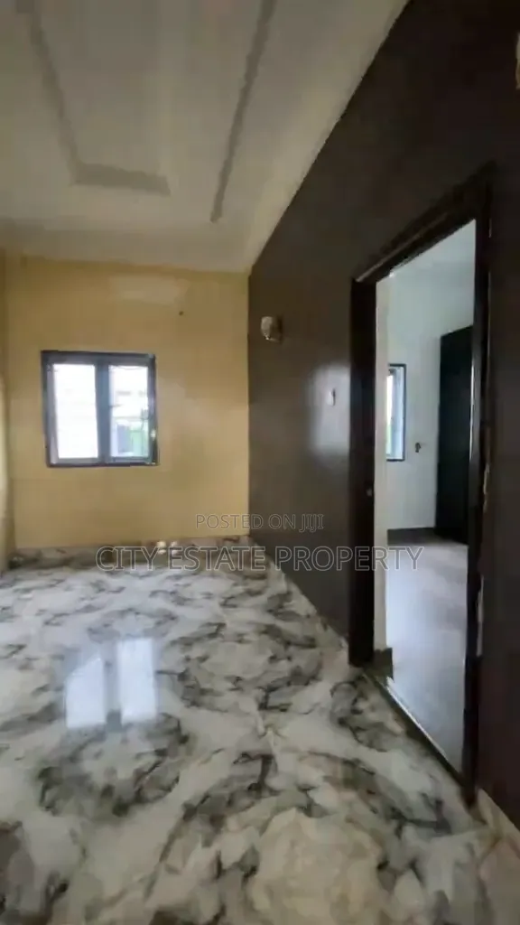 Furnished 4bdrm Bungalow in Stadium Access, Rumuomasi for sale