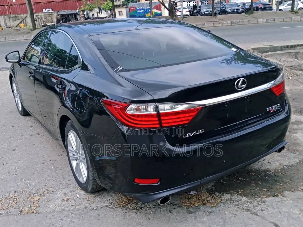 Lexus ES 2014 Black