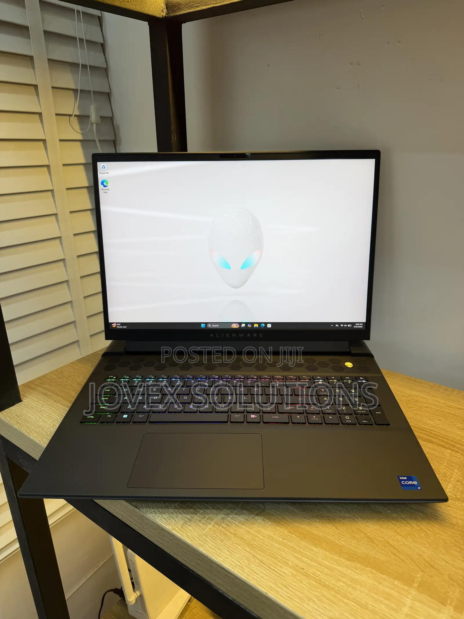 New Laptop Alienware M18 R2 16GB Intel Core i7 SSD 1T