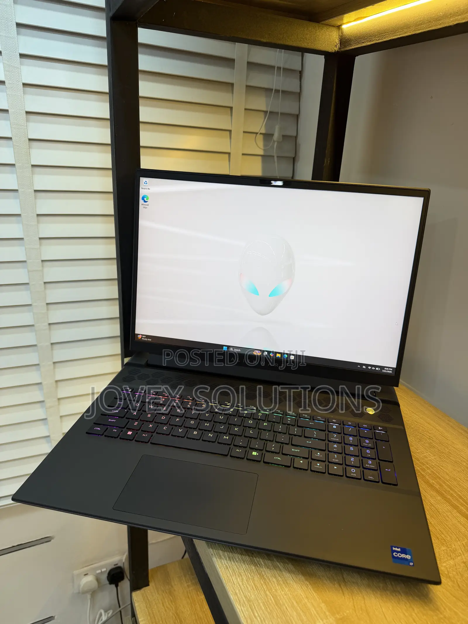 New Laptop Alienware M18 R2 16GB Intel Core i7 SSD 1T