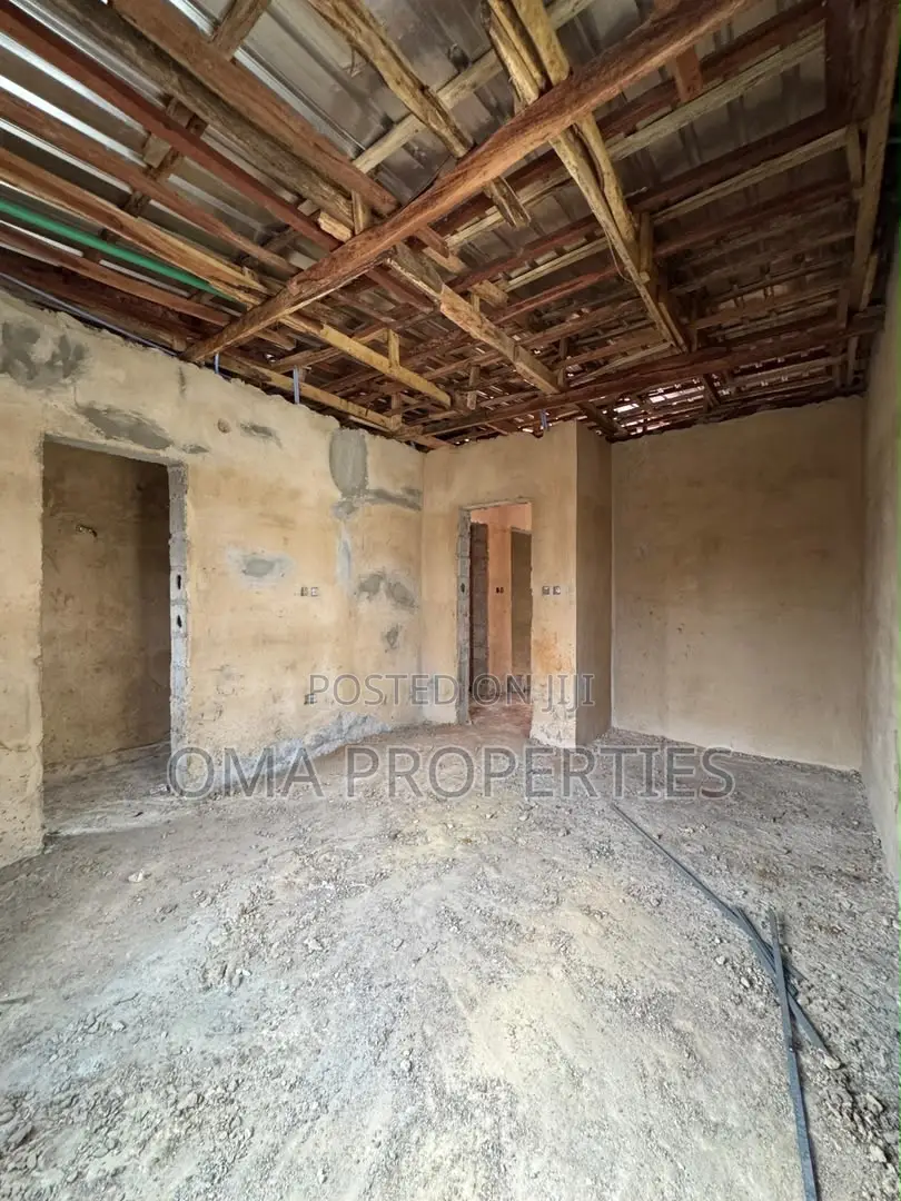 Furnished 4bdrm House in Surulere for sale