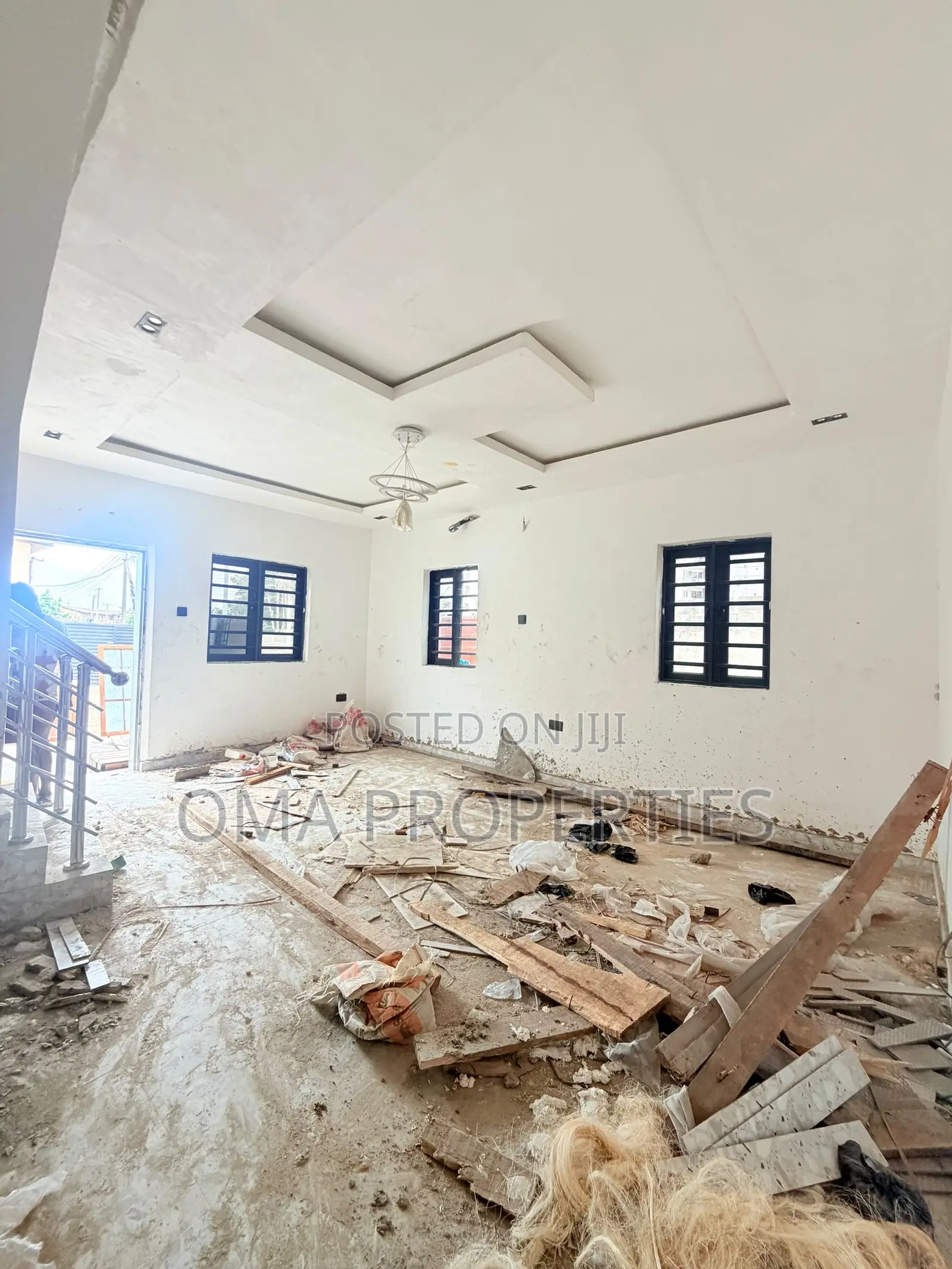 Furnished 4bdrm House in Ilupeju for sale
