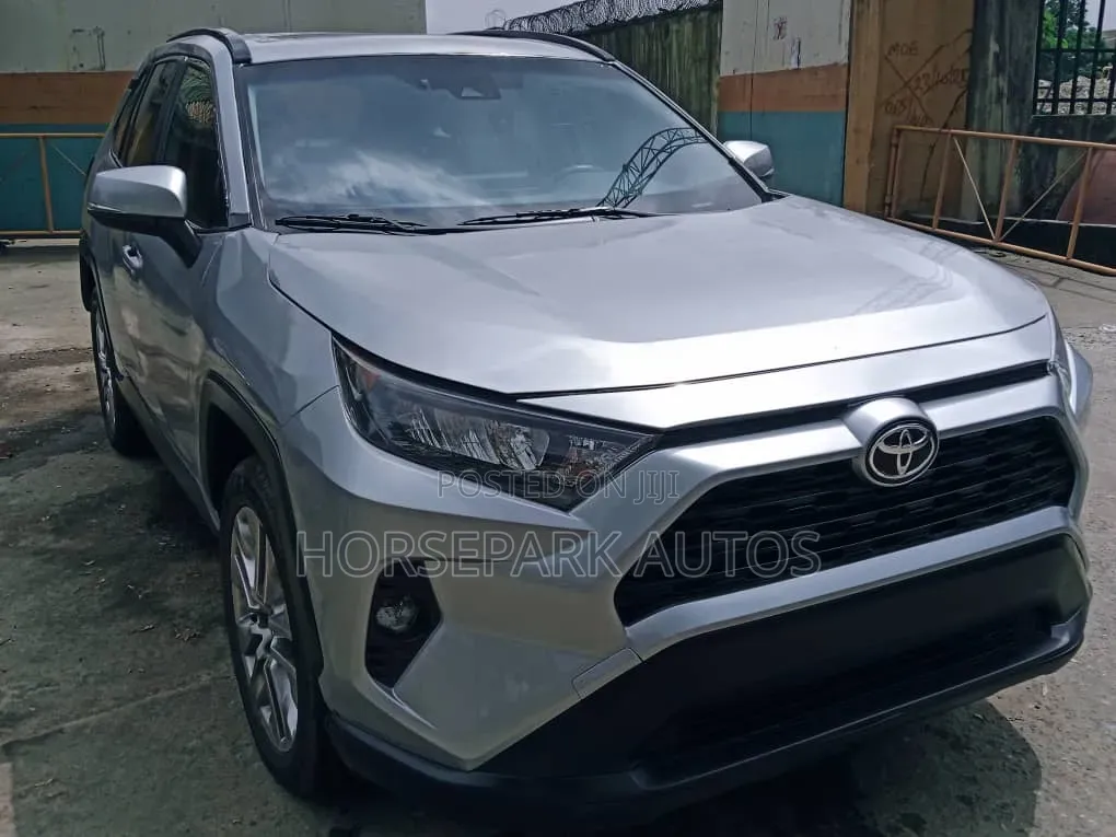 Toyota RAV4 2020 Silver