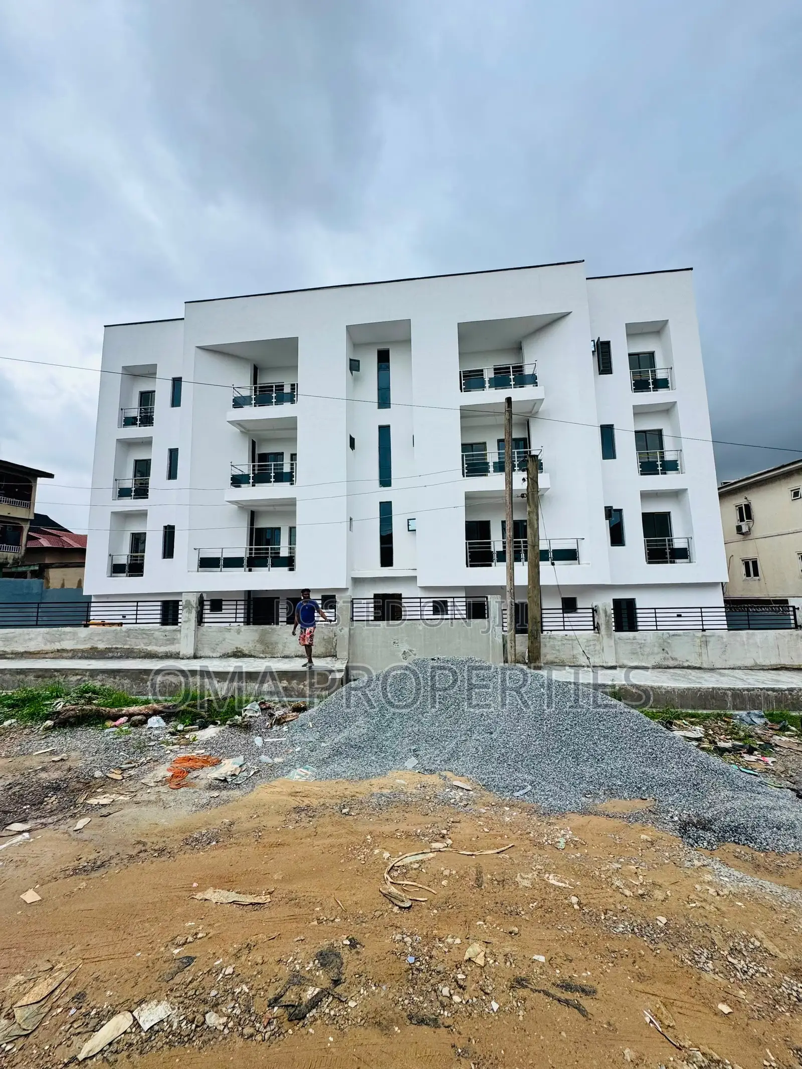 Furnished 3bdrm House in Gbagada for sale